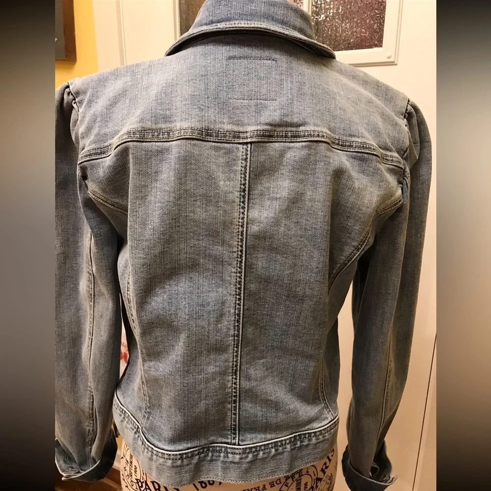 Maurices  Denim Jacket with puff sleeves size M - Picture 5 of 8